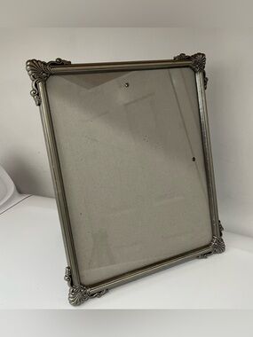SixTrees FleurD’lys - Pewter Ornate Picture Photo Frame 8x10